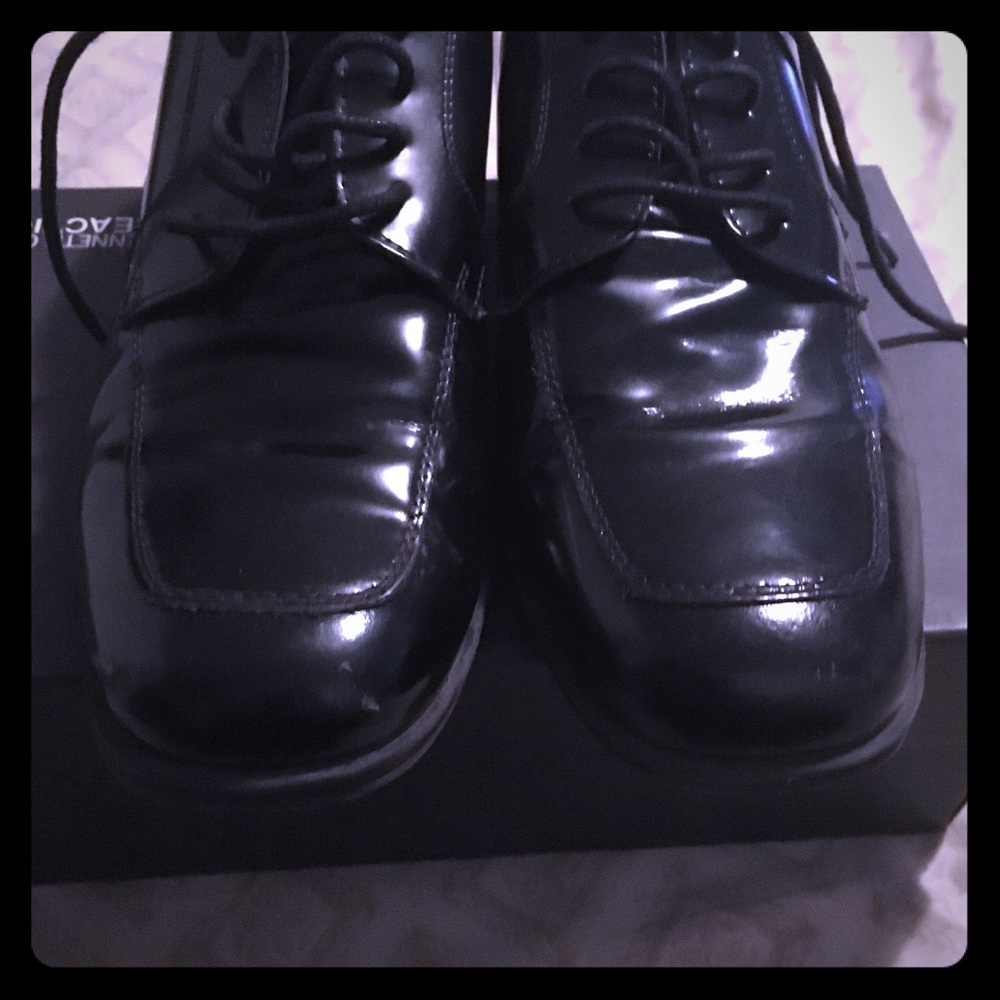 Kids reaction Kenneth Cole Shoes